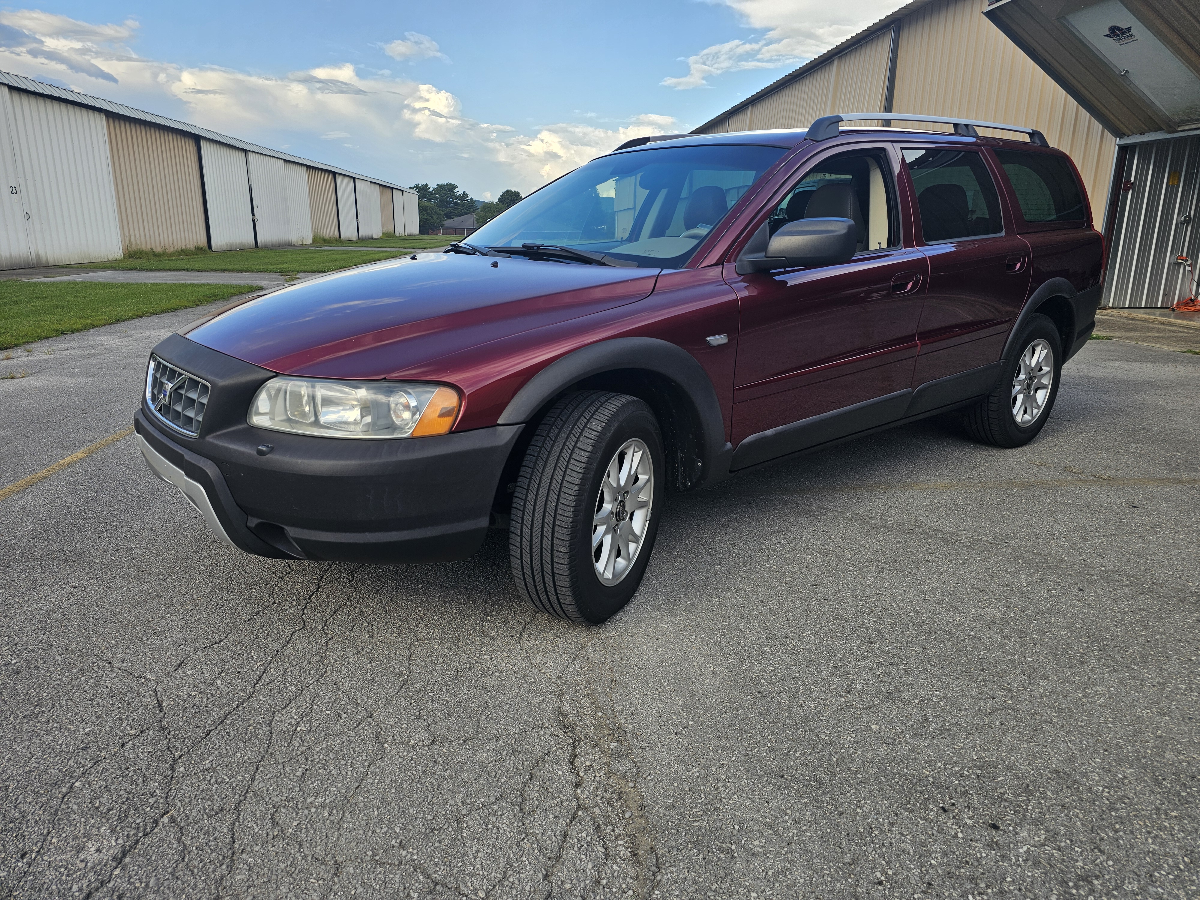 Used 2006 Volvo XC70 Ocean Race Edition AWD/4WD image 1