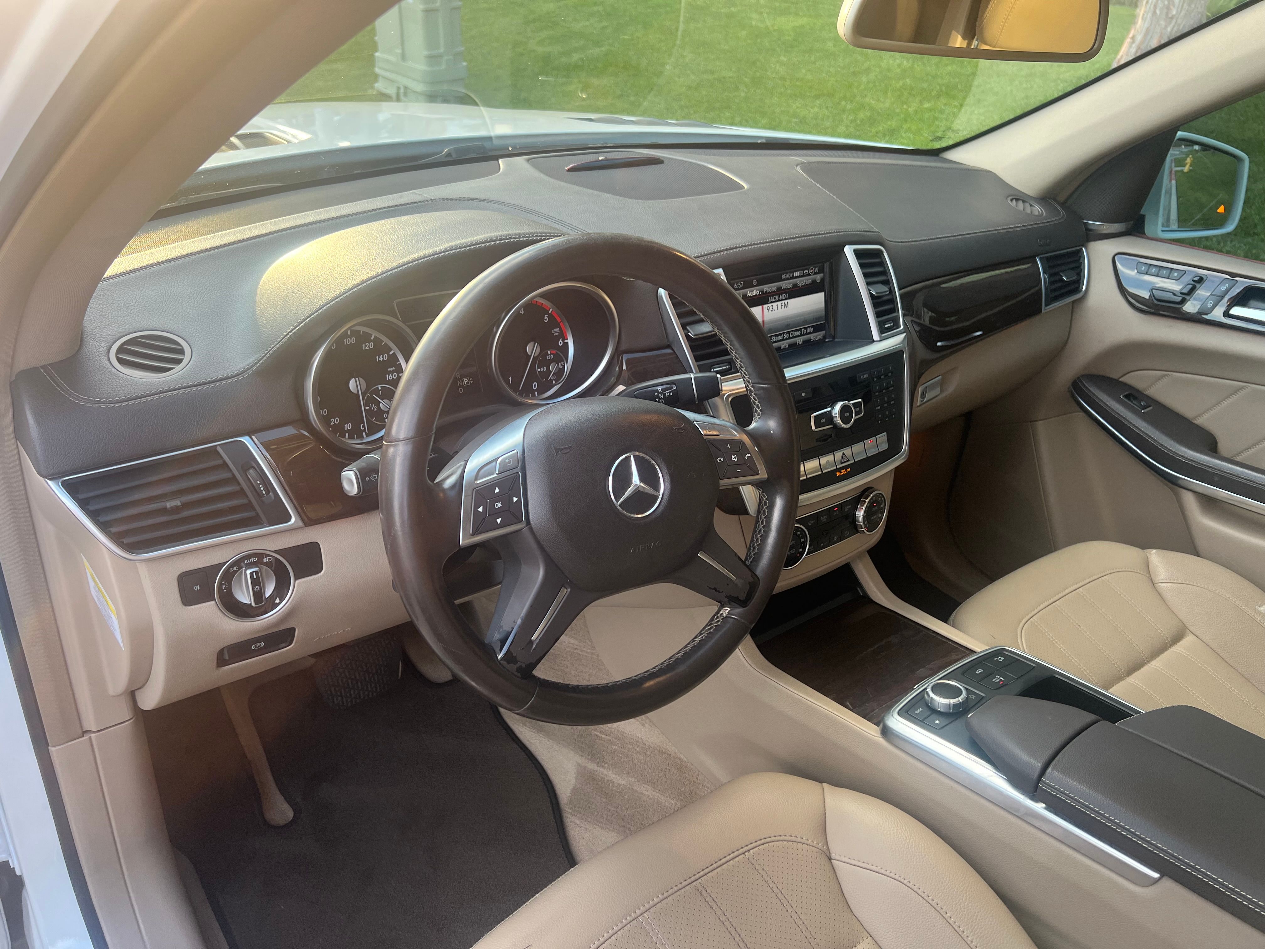 Used 2013 Mercedes-Benz GL 320 BlueTEC 4MATIC image 8