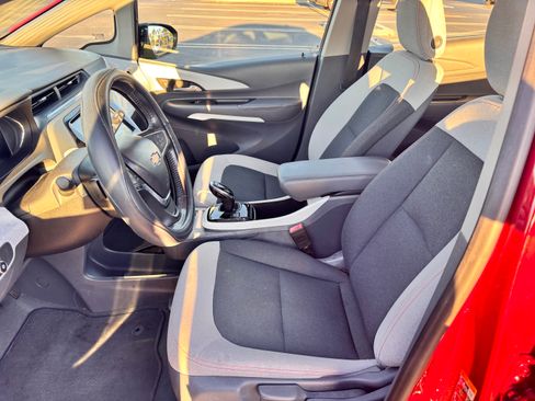 Used 2020 Chevrolet Bolt LT image 13