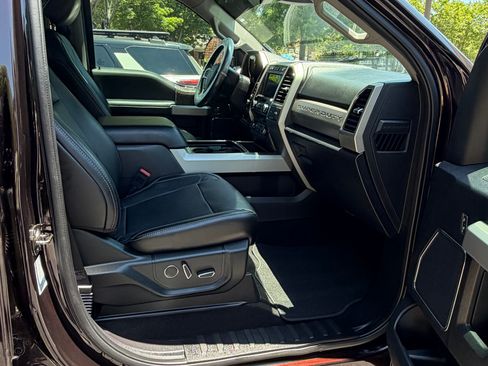 Used 2019 Ford F350 Lariat w/ Lariat Ultimate Package AWD/4WD image 25
