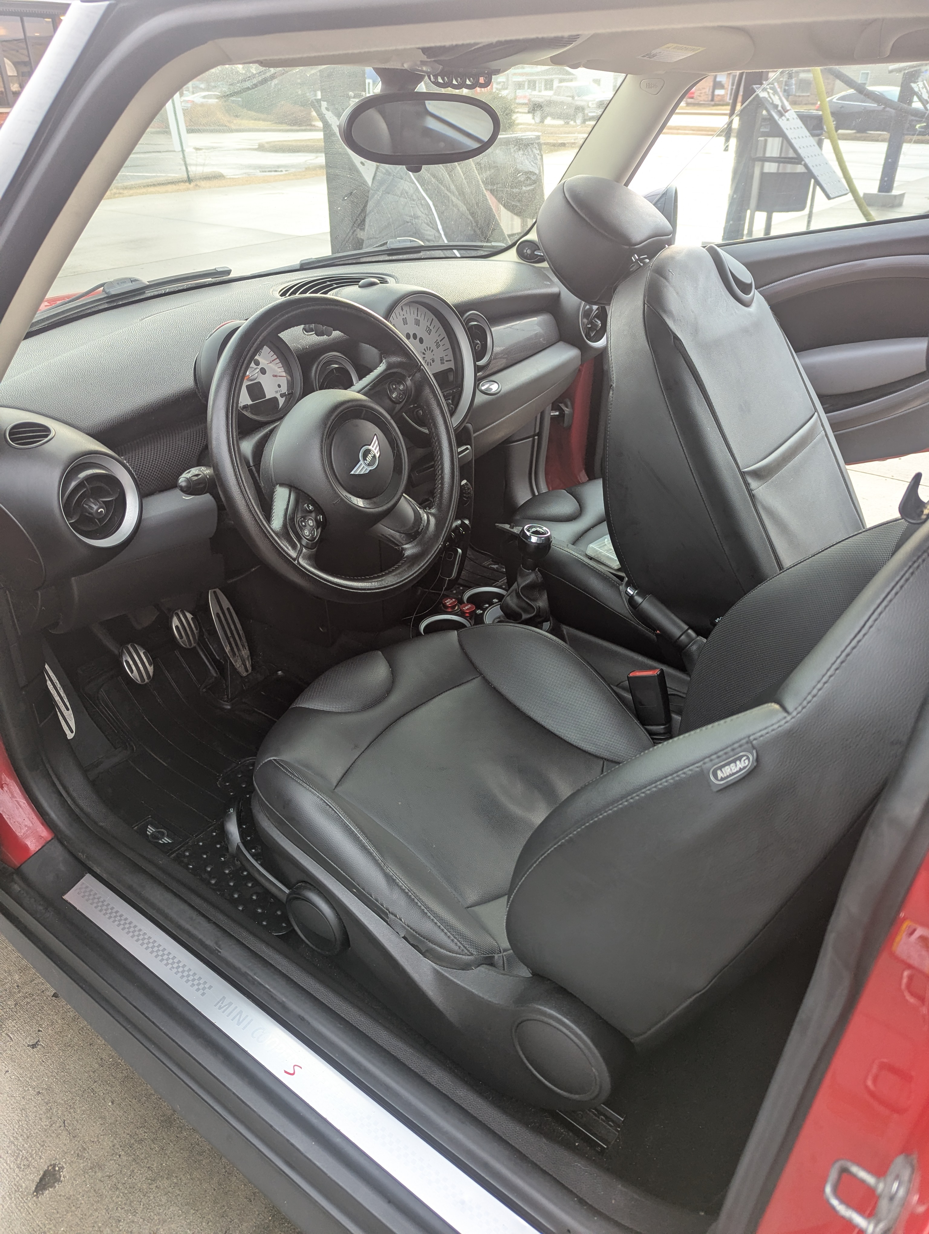 Used 2012 MINI Cooper S FWD image 2