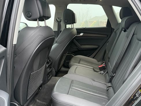 Used 2021 Audi Q5 e Premium Plus w/ Premium Plus Package image 13