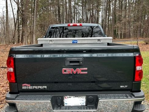 Used 2018 GMC Sierra 2500 SLT w/ Duramax Plus Package image 5