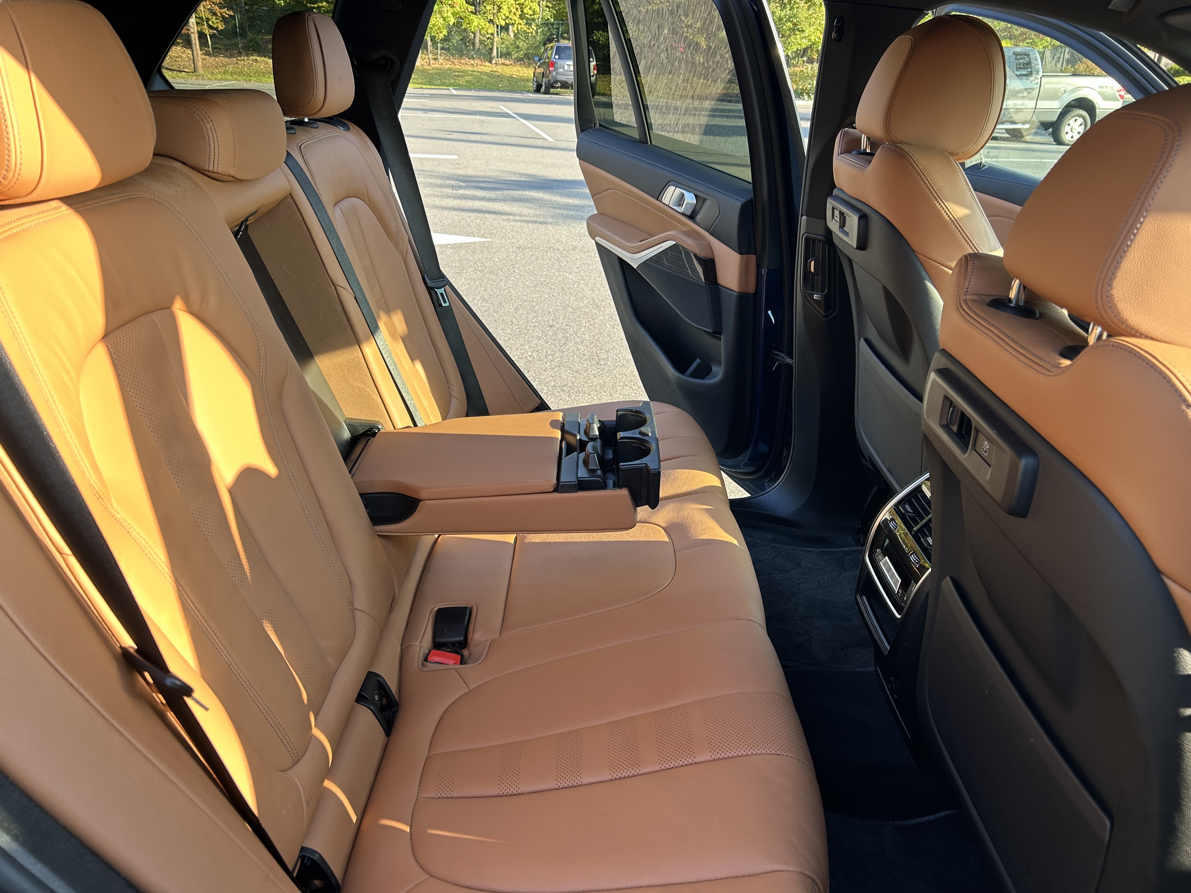 Used 2021 BMW X5 xDrive40i w/ Premium Package 2 AWD/4WD image 17
