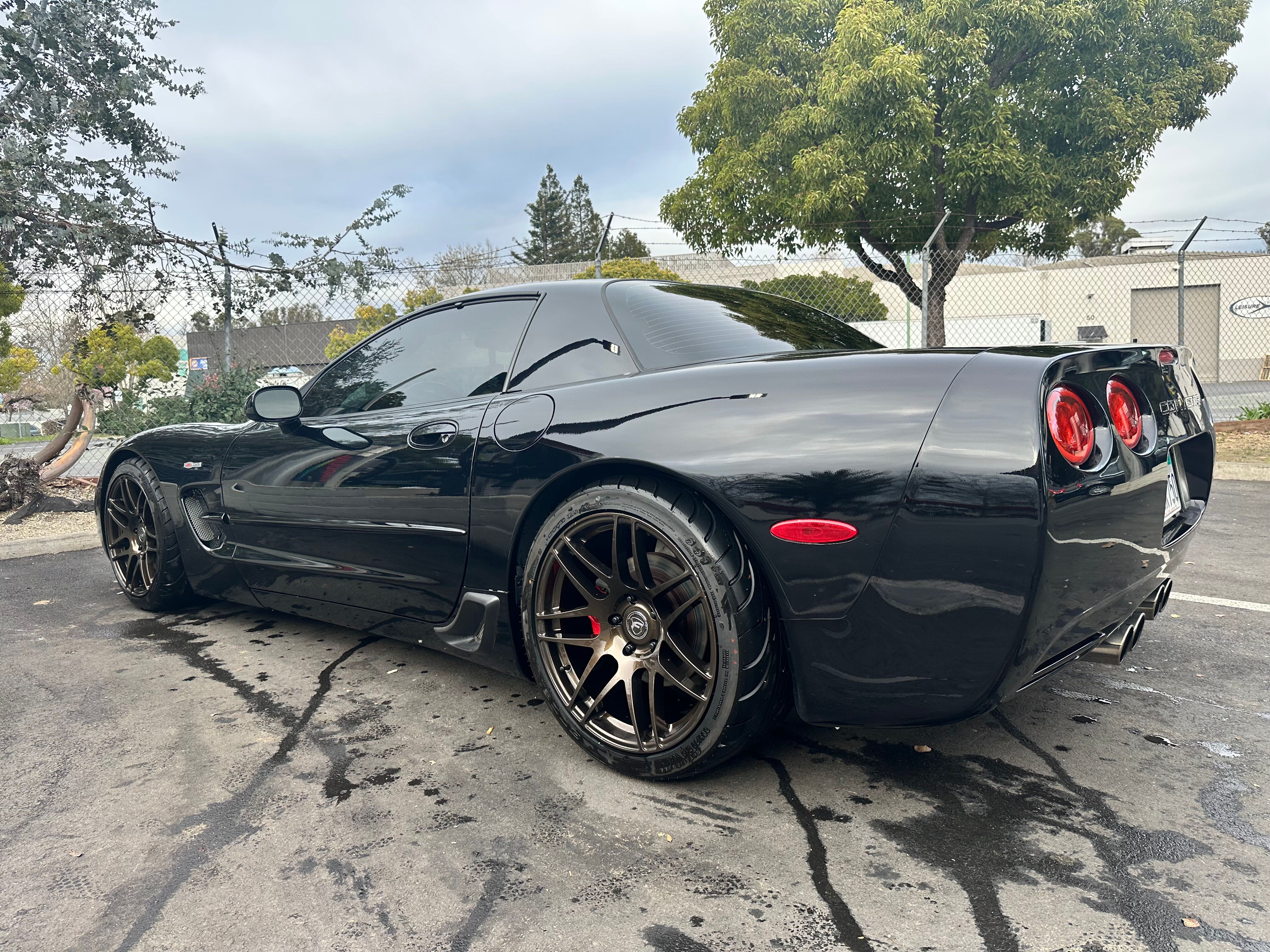 Used 2003 Chevrolet Corvette Z06 w/ Memory Package, 3 Drivers RWD image 10