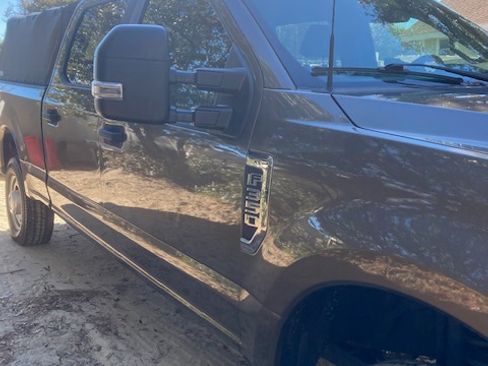 Used 2022 Ford F350 XL w/ Power Equipment Group image 4