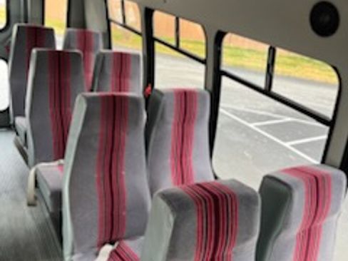 Used 2004 GMC Savana 3500 image 12