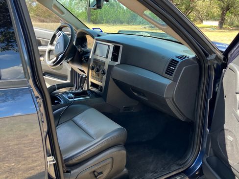 Used 2008 Jeep Grand Cherokee Laredo image 10