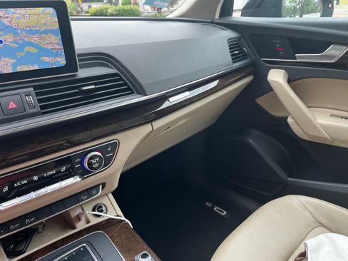 Used 2018 Audi Q5 2.0T Premium AWD/4WD image 15