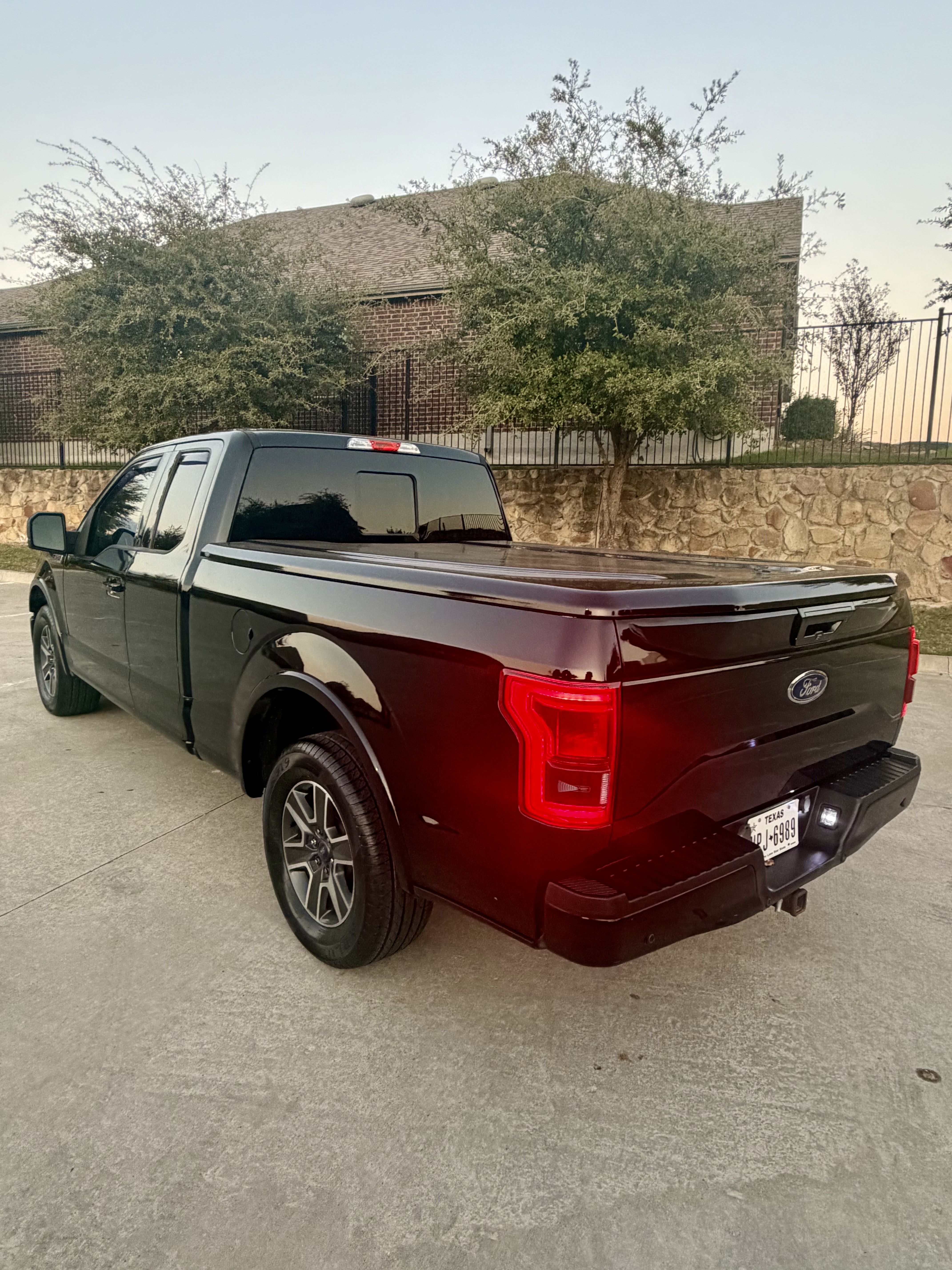 Used 2016 Ford F150 Lariat RWD image 26