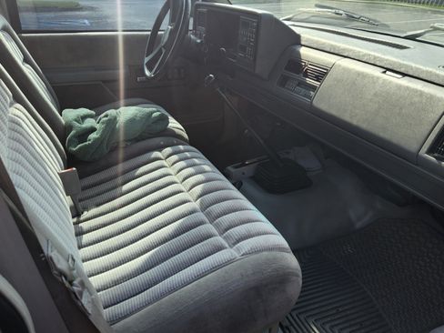 Used 1992 Chevrolet Silverado 2500 4x4 Regular Cab image 14