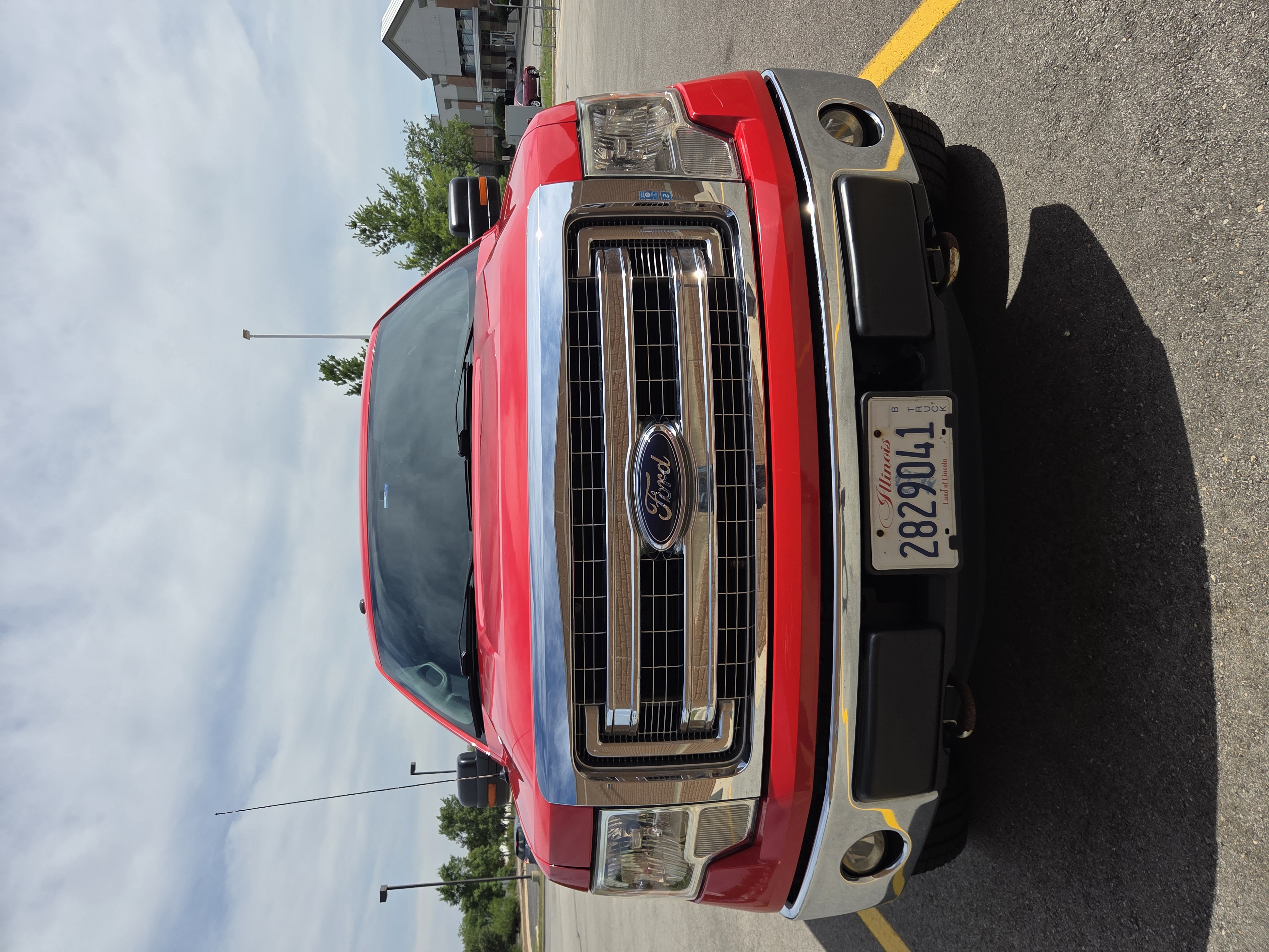 Used 2013 Ford F150 XLT w/ Luxury Equipment Group AWD/4WD image 2