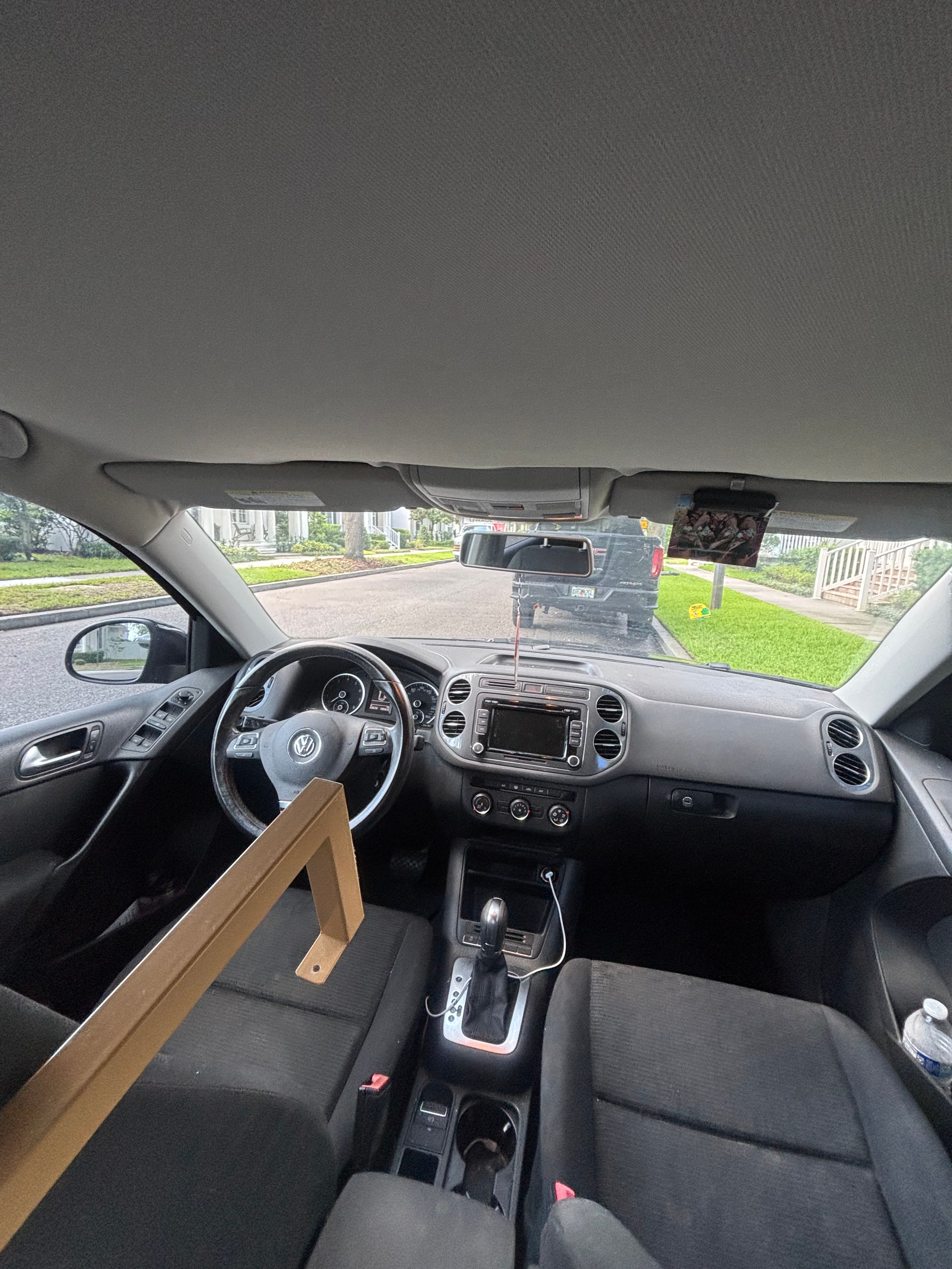 Used 2015 Volkswagen Tiguan S FWD image 6