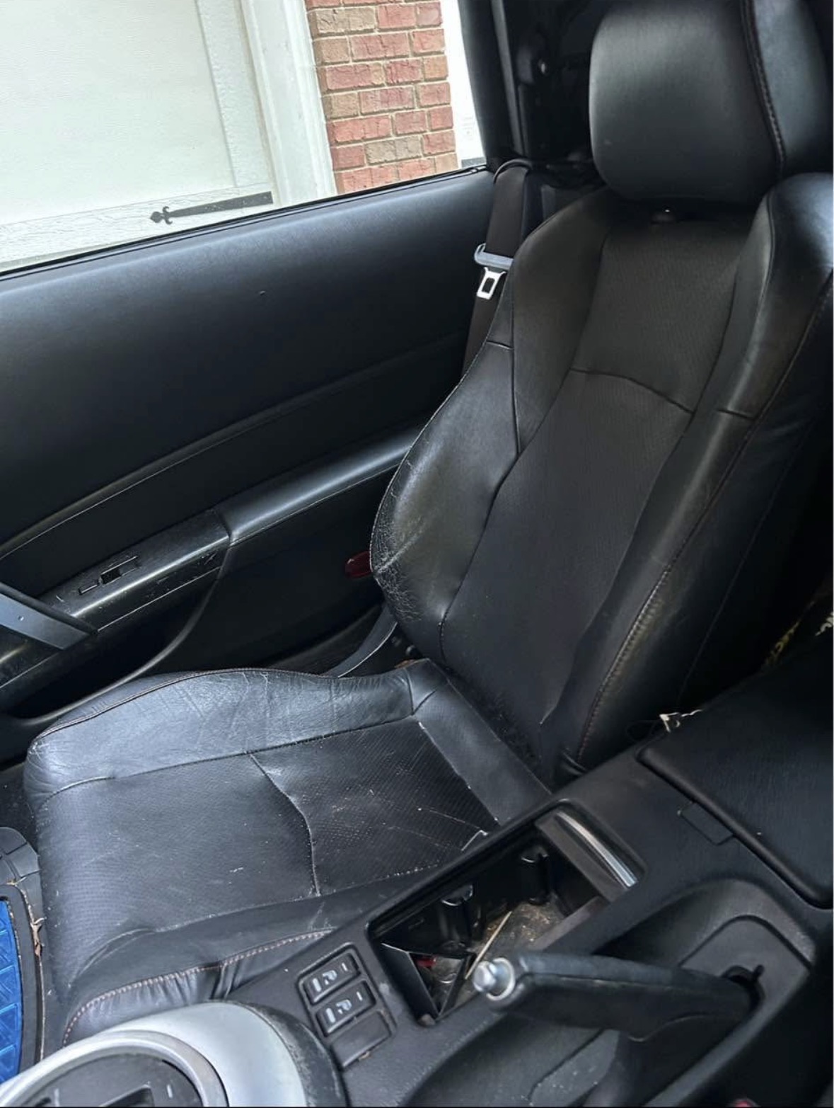 Used 2007 Nissan 350Z Touring RWD image 2