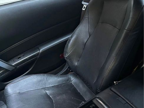 Used 2007 Nissan 350Z Touring RWD image 2