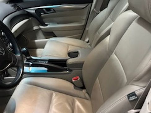 Used 2010 Acura TL Sedan 4D image 6