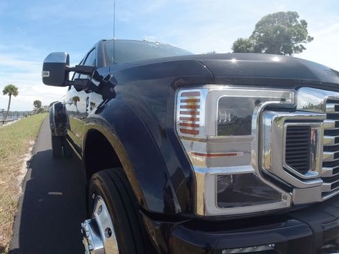 Used 2020 Ford F450 Platinum w/ FX4 Off-Road Package image 6