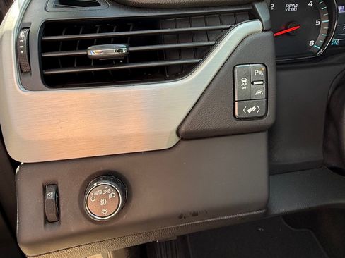 Used 2018 GMC Yukon SLT w/ Open Road Package image 21