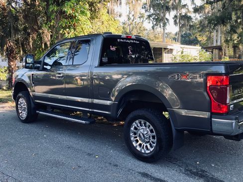 Used 2020 Ford F250 XLT w/ XLT Premium Package image 5