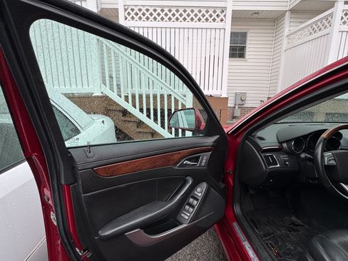 Used 2011 Cadillac CTS Luxury image 9