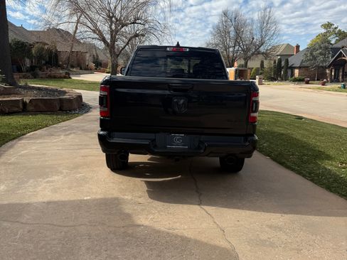 Used 2020 RAM 1500 Limited w/ Black Appearance Package image 9