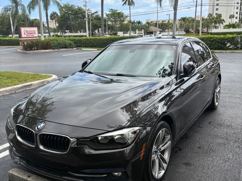 Used 2017 BMW 330i Sedan RWD image 2