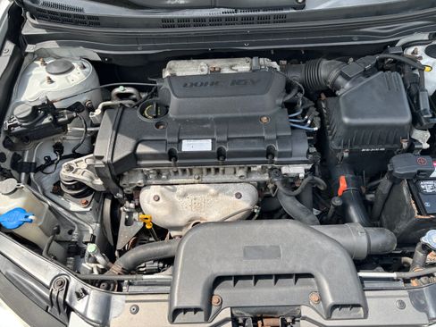 Used 2008 Hyundai Elantra GLS FWD image 22