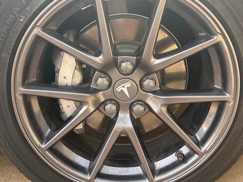 Used 2022 Tesla Model 3 Long Range image 18