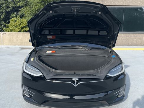 Used 2016 Tesla Model X Performance image 14