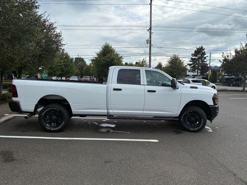 Used 2025 RAM 2500 Tradesman w/ Bed Convenience Group AWD/4WD image 6