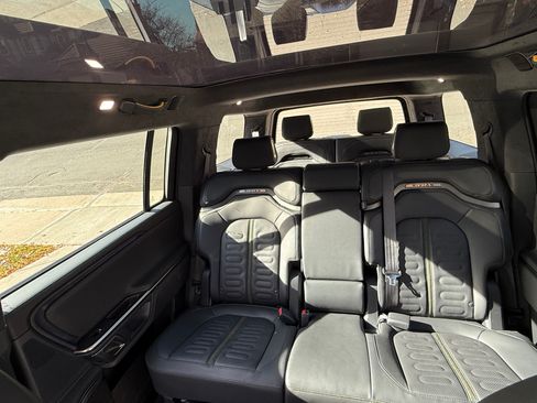 Used 2023 Rivian R1S Adventure AWD/4WD image 12