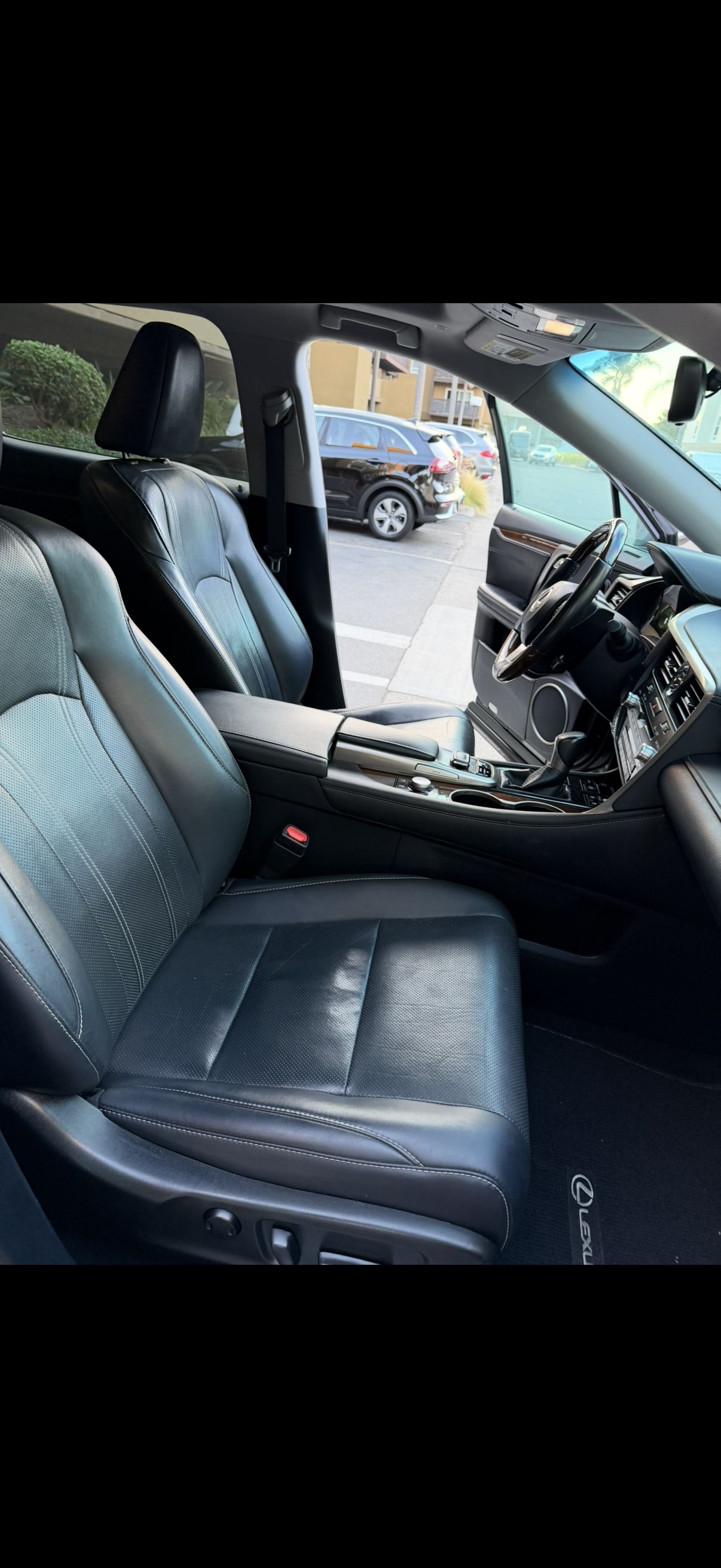 Used 2018 Lexus RX 450h AWD w/ Premium Package image 12