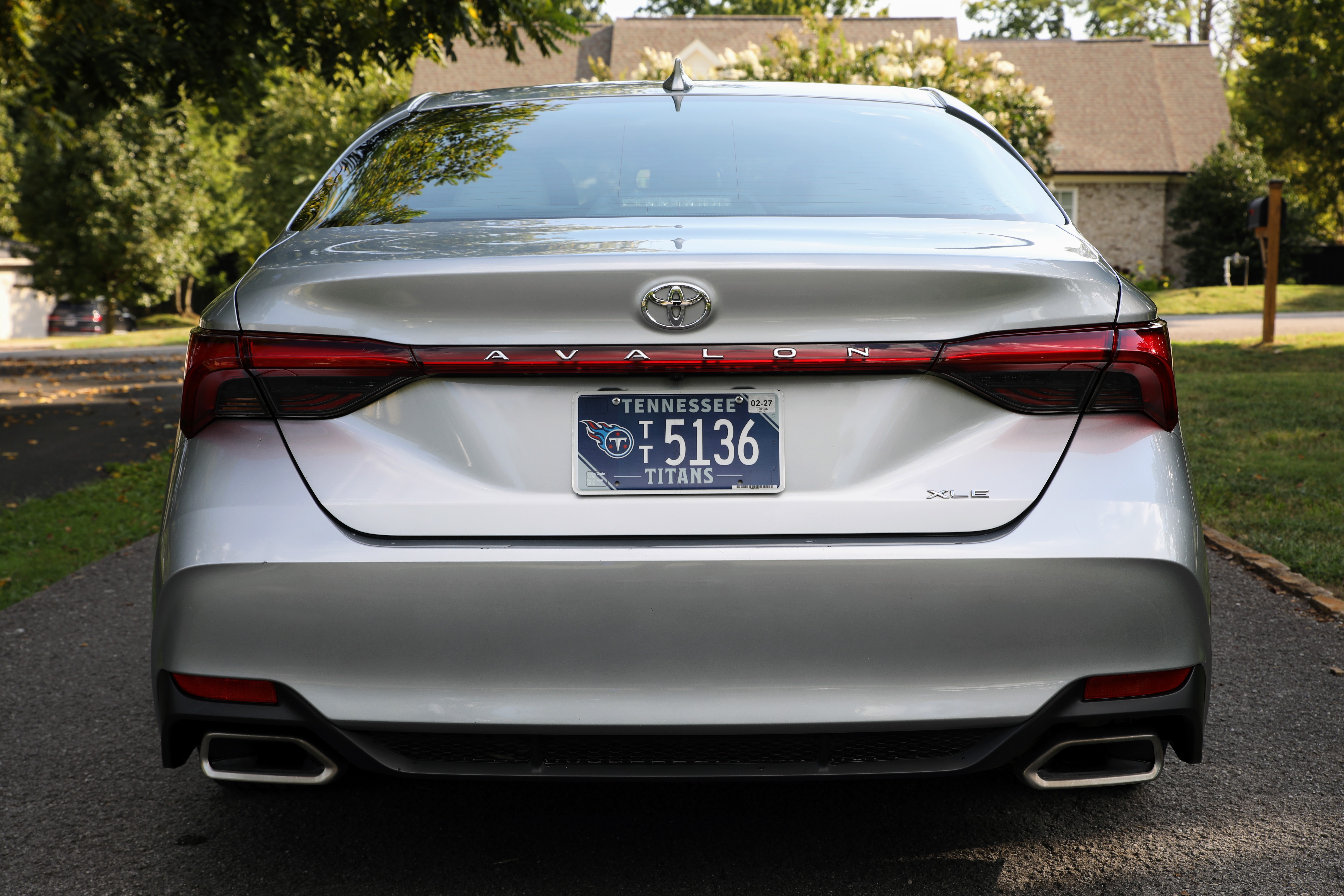 Used 2021 Toyota Avalon XLE w/ Moonroof Package FWD image 9