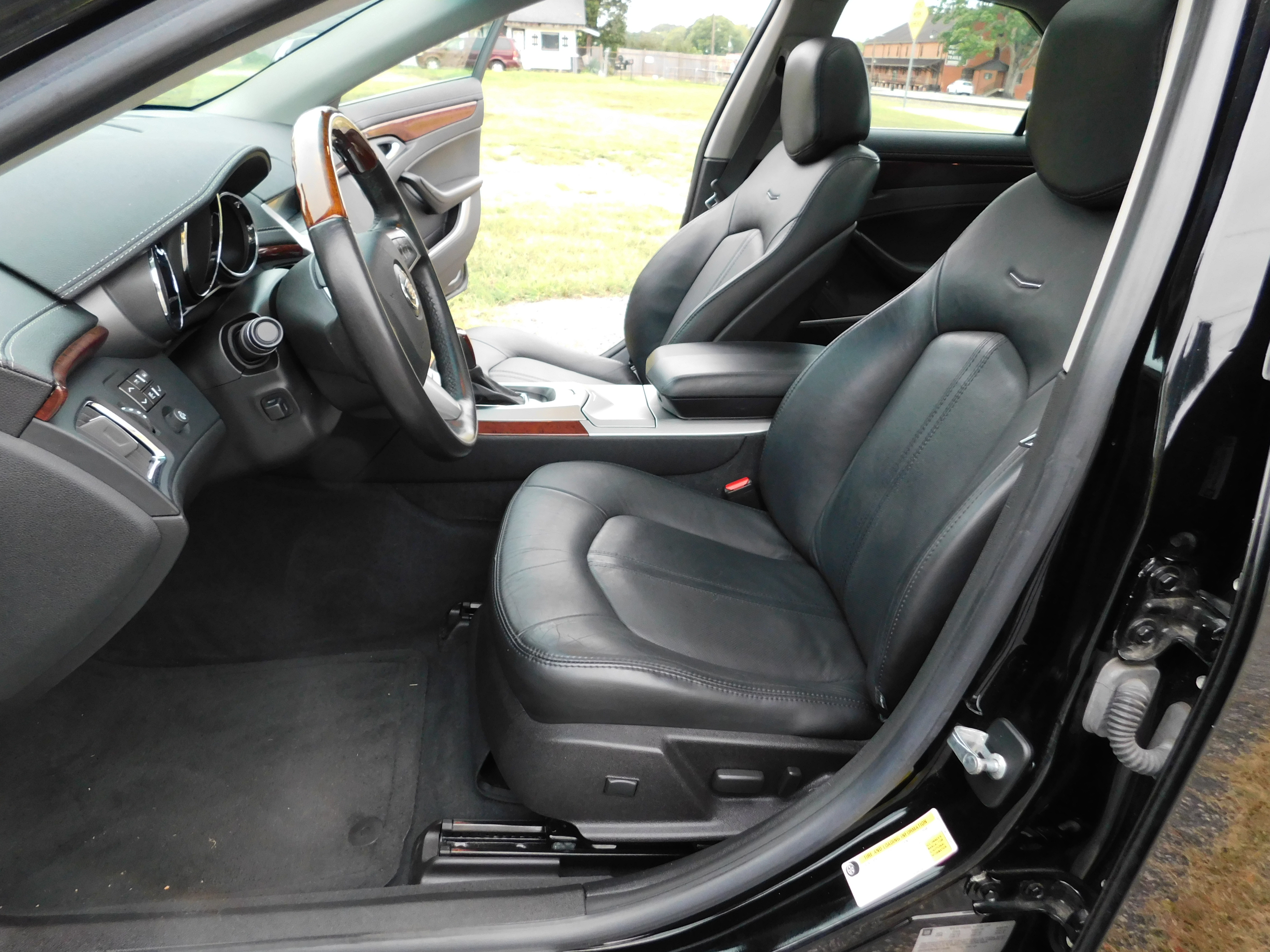 Used 2009 Cadillac CTS 3.6 AWD image 13
