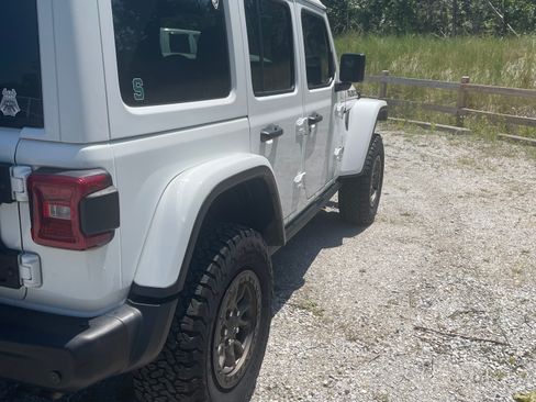 Used 2022 Jeep Wrangler Unlimited Rubicon w/ Dual Top Group image 5