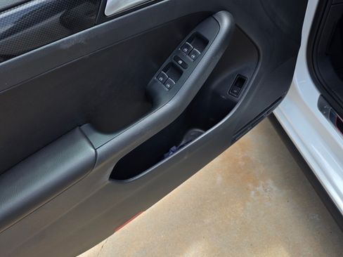 Used 2014 Volkswagen Jetta GLI Edition 30 FWD image 11