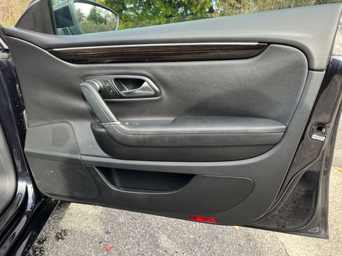 Used 2013 Volkswagen CC Lux image 15
