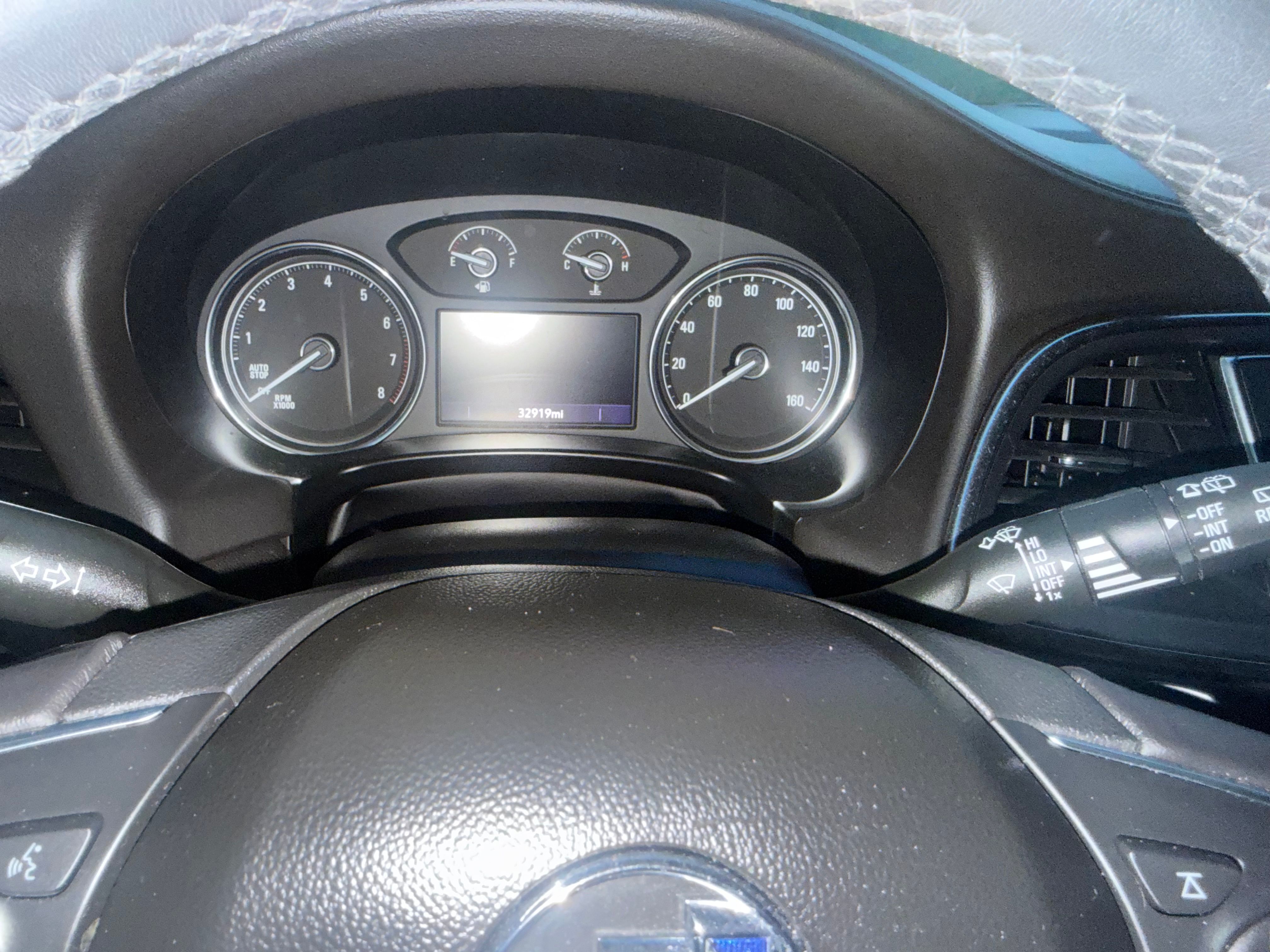 Used 2021 Buick Enclave Essence w/ Sport Touring Edition FWD image 27