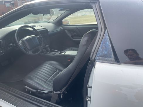 Used 2001 Chevrolet Camaro Z28 w/ Preferred Equipment Group 2 image 2