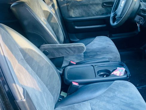 Used 2004 Honda CR-V EX image 10