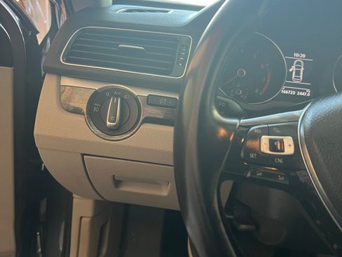 Used 2016 Volkswagen Passat 1.8T SE image 18