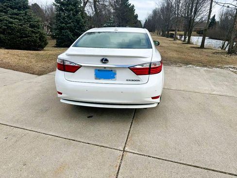 Used 2013 Lexus ES 300h w/ Premium Pkg image 8