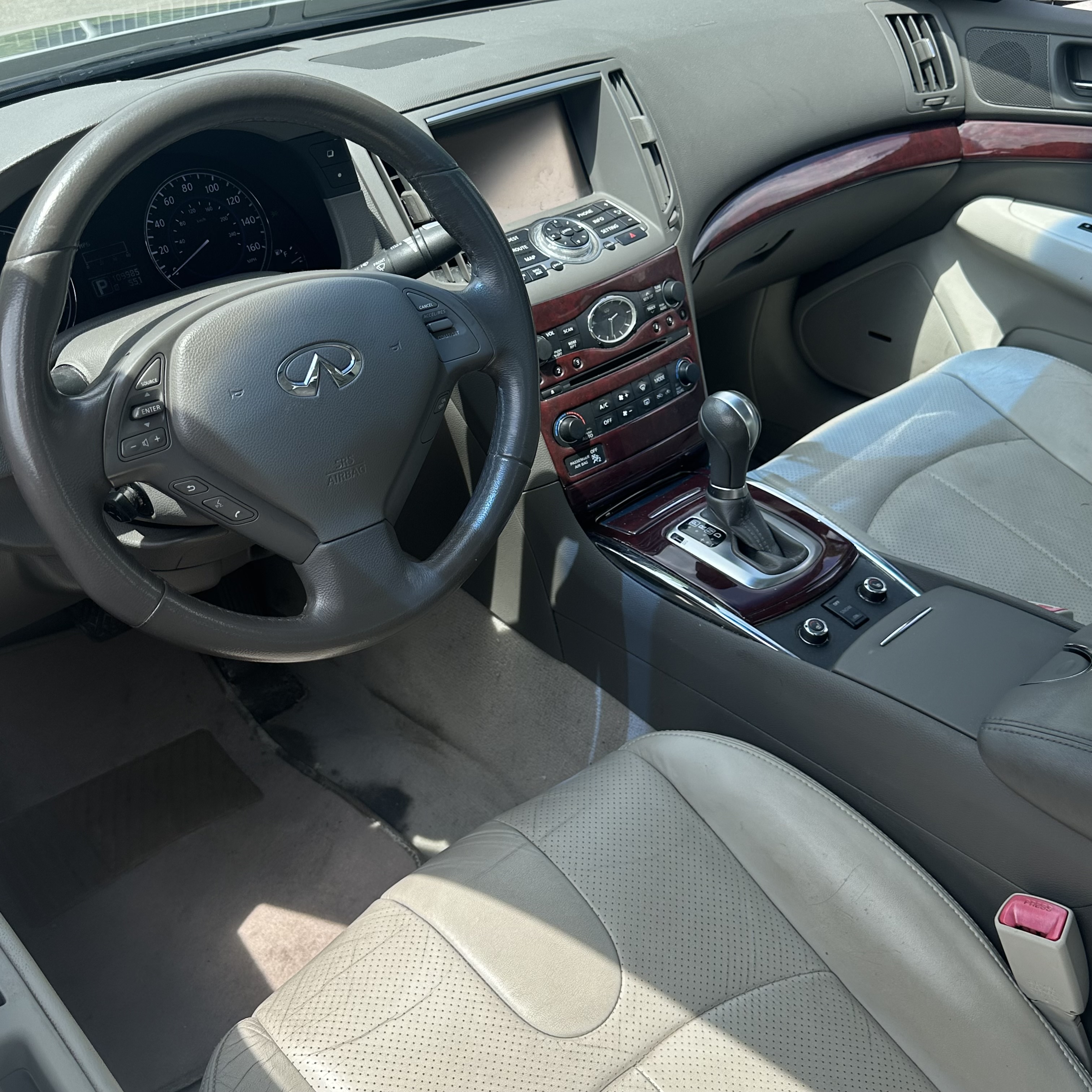 Used 2013 INFINITI G37 x Sedan w/ Premium Pkg AWD/4WD image 9
