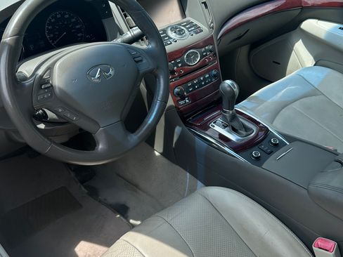 Used 2013 INFINITI G37 x Sedan w/ Premium Pkg AWD/4WD image 9