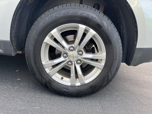 Used 2014 Chevrolet Equinox LS AWD/4WD image 11