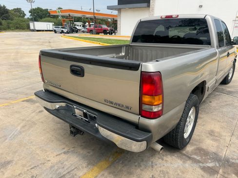 Used 2001 Chevrolet Silverado 1500 LS w/ Firm Ride Suspension Pkg RWD image 14