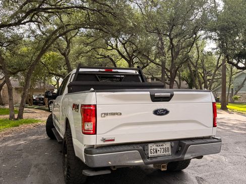 Used 2015 Ford F150 XLT w/ Equipment Group 301A Mid AWD/4WD image 9