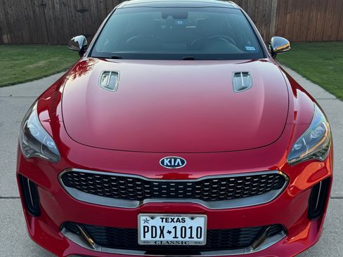 Used 2018 Kia Stinger GT1 RWD image 5