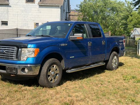 Used 2012 Ford F150 XLT w/ XLT Chrome Pkg AWD/4WD image 2