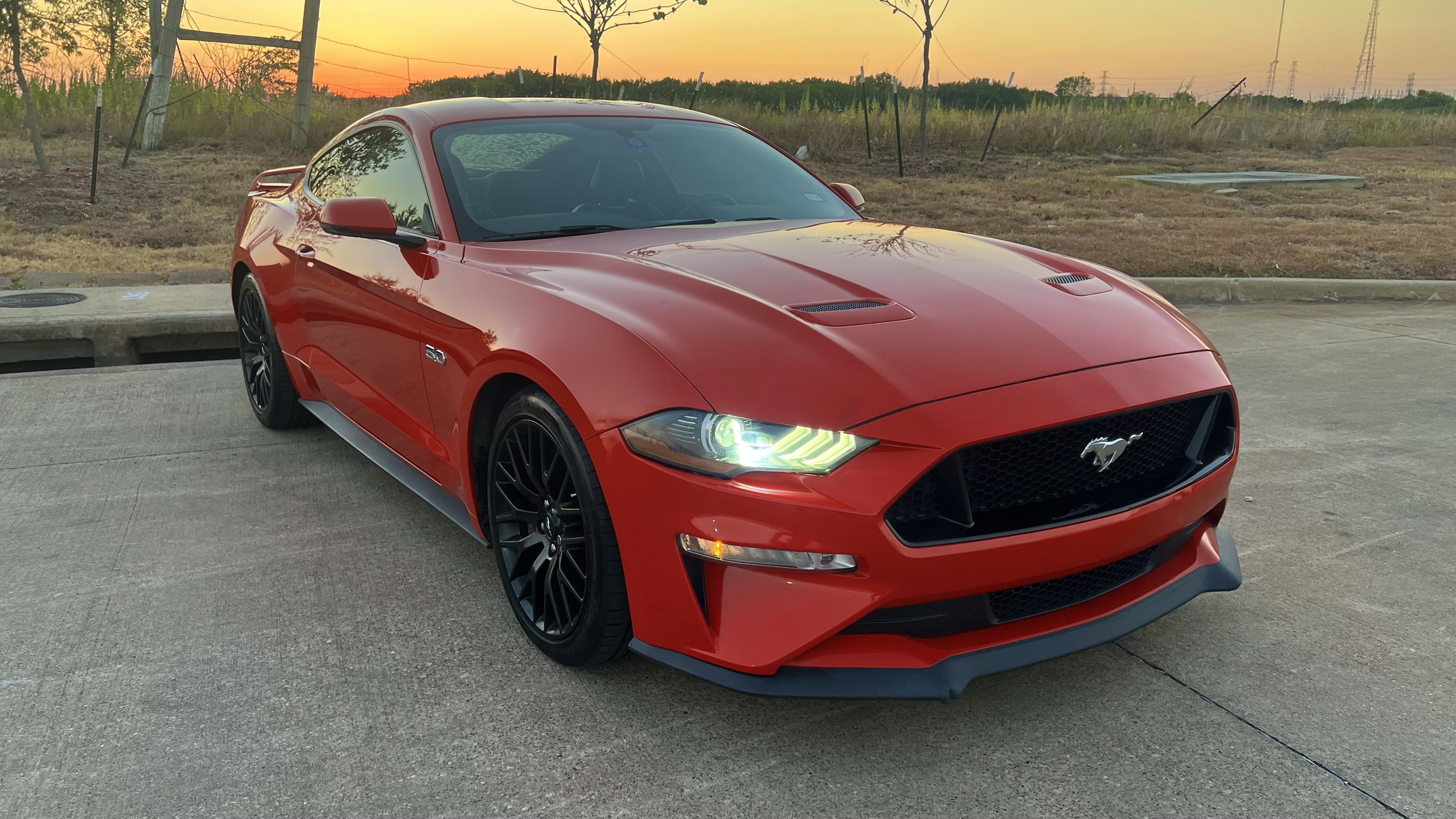 Used 2019 Ford Mustang GT Premium w/ GT Performance Package RWD image 1